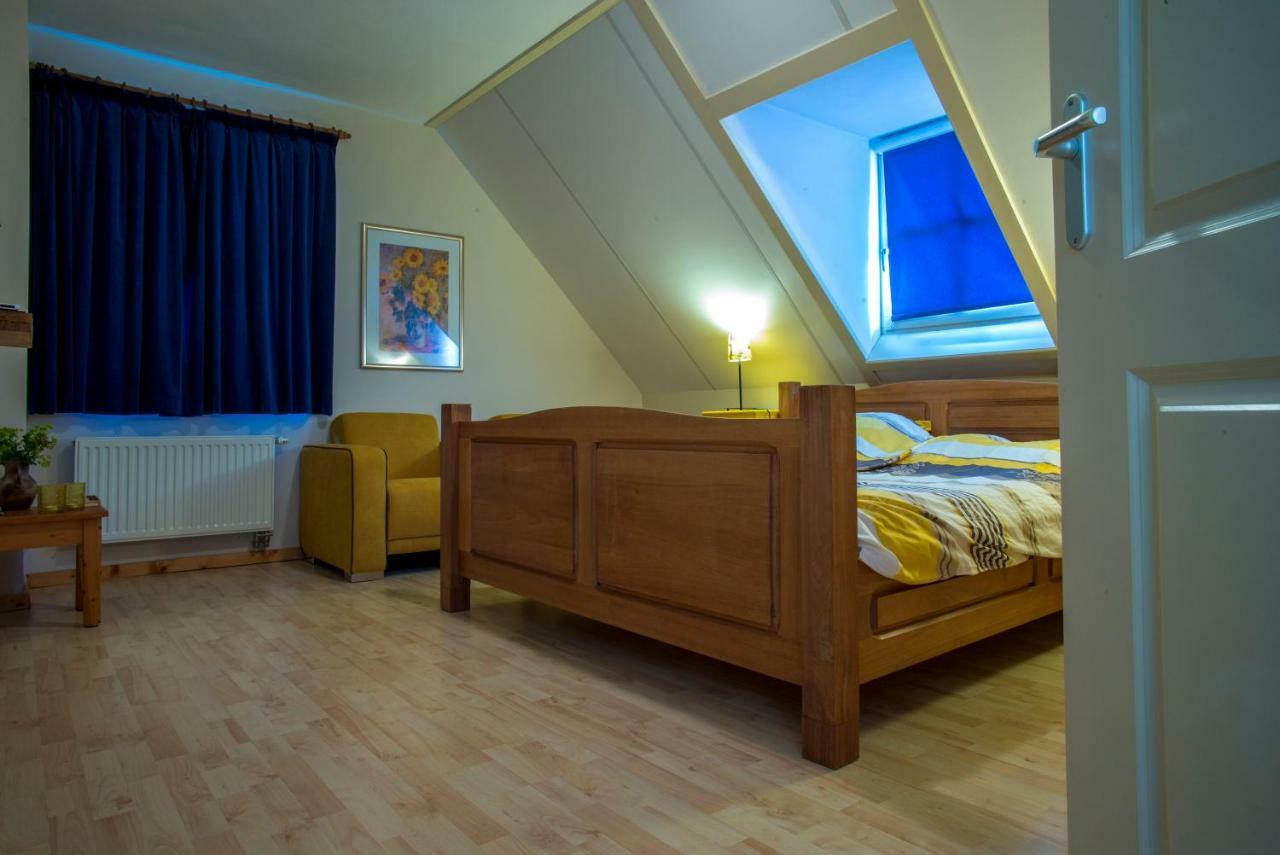 Bed & Breakfast Maryland Heusden  ภายนอก รูปภาพ