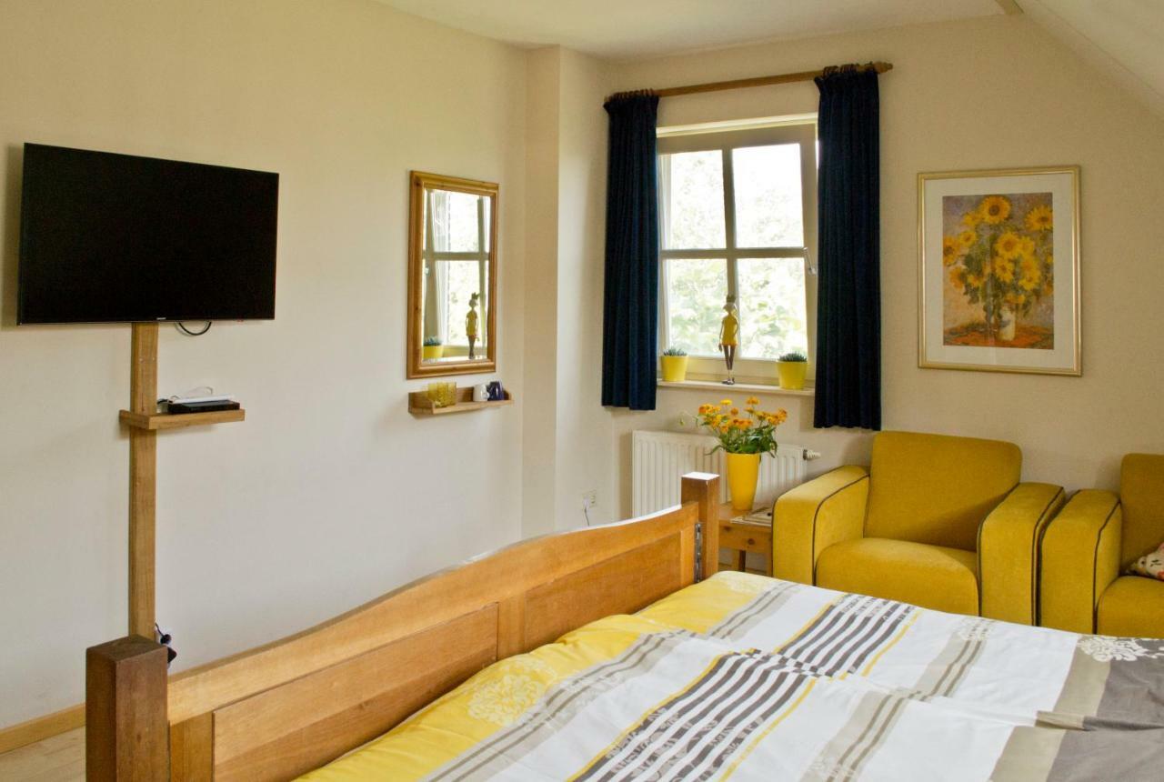 Bed & Breakfast Maryland Heusden  ภายนอก รูปภาพ